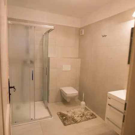 Πανσιόν Harmonika Nova Vraz