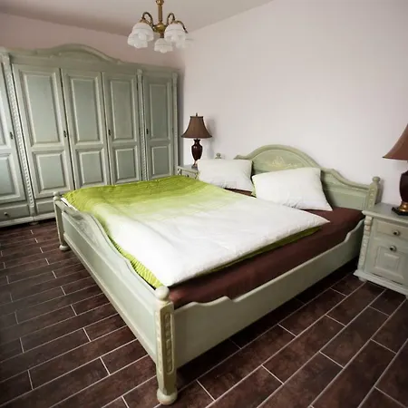 Πανσιόν Harmonika Nova Vraz